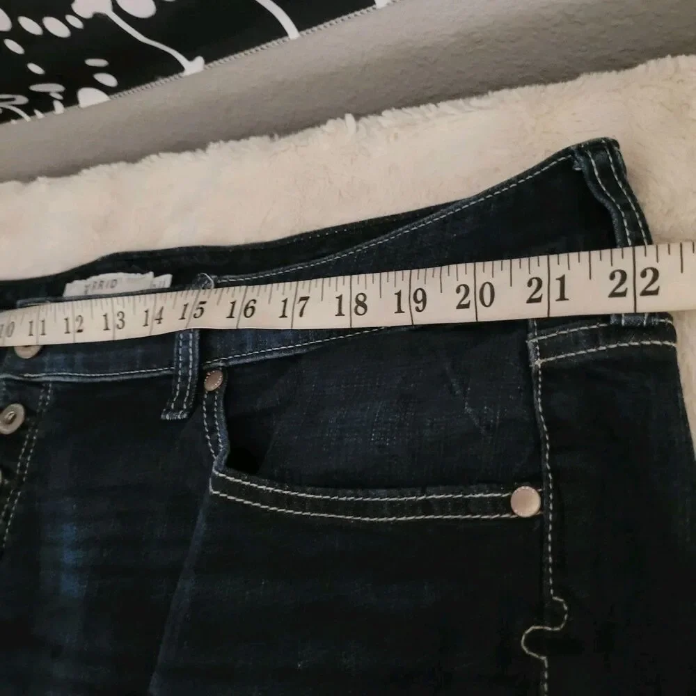 Torrid Denim Women's First At Fit Stretchy Comfy Blue Jean Shorts Size 22